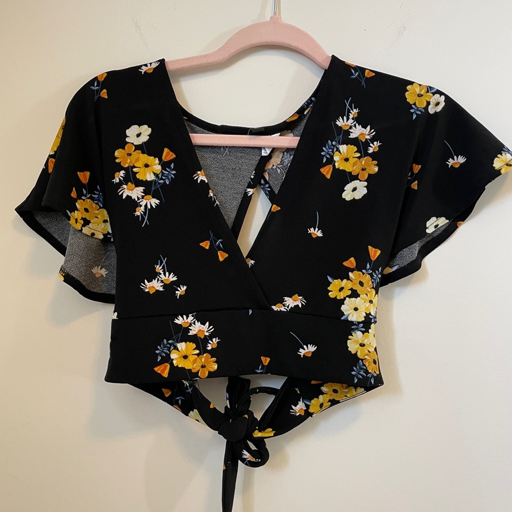H&M floral crop top XS